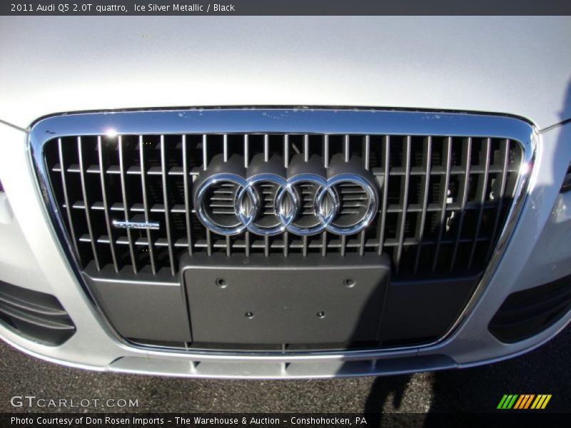 Ice Silver Metallic / Black 2011 Audi Q5 2.0T quattro