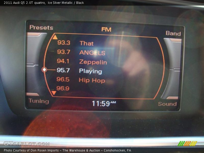 Ice Silver Metallic / Black 2011 Audi Q5 2.0T quattro