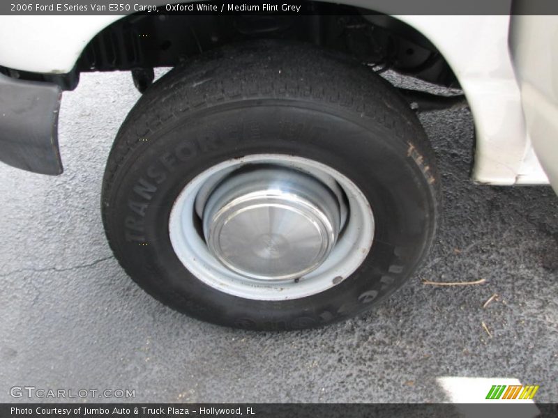 Oxford White / Medium Flint Grey 2006 Ford E Series Van E350 Cargo