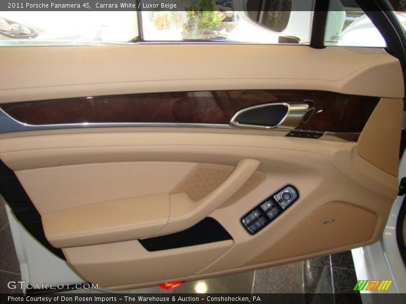 Door Panel of 2011 Panamera 4S