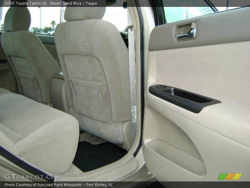 Desert Sand Mica / Taupe 2005 Toyota Camry LE