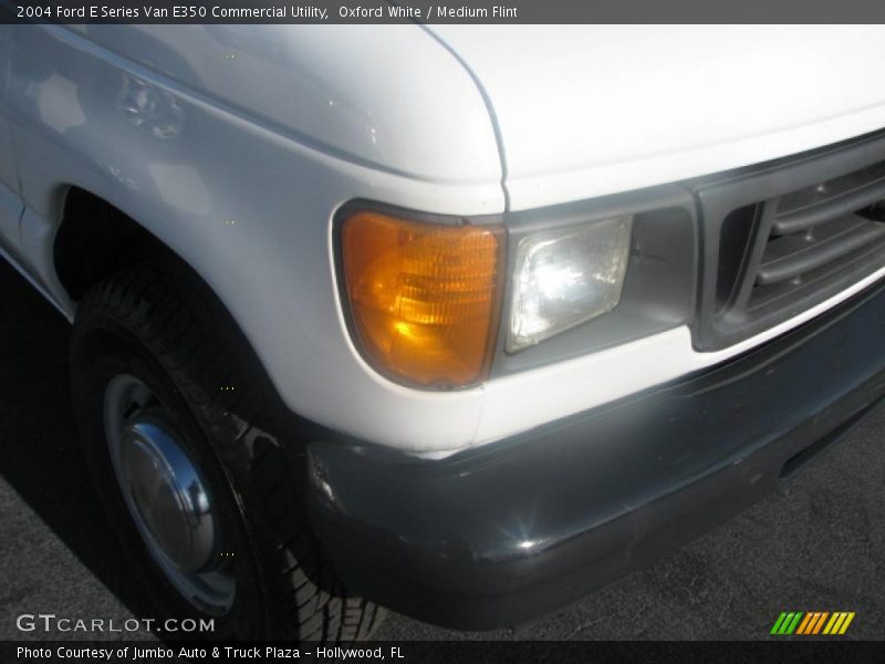 Oxford White / Medium Flint 2004 Ford E Series Van E350 Commercial Utility