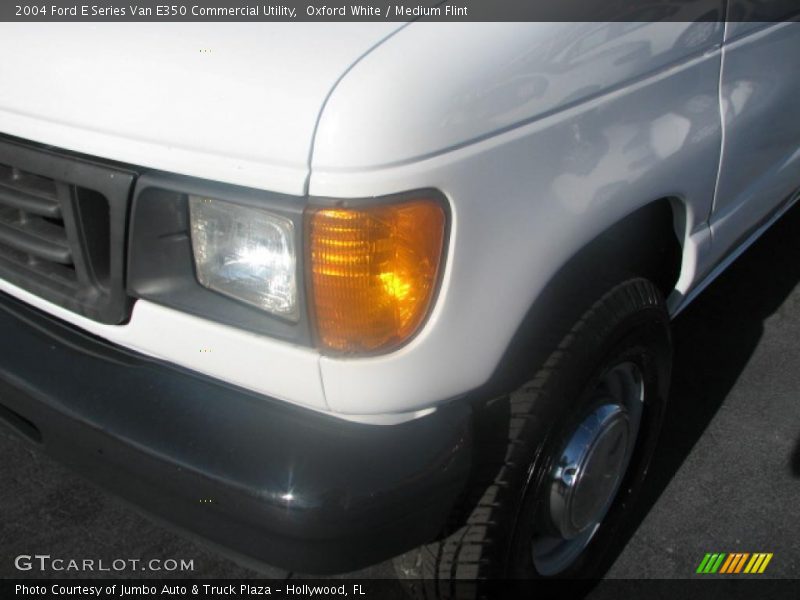 Oxford White / Medium Flint 2004 Ford E Series Van E350 Commercial Utility