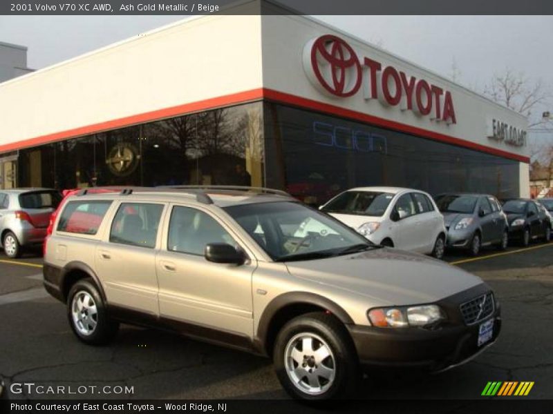 Ash Gold Metallic / Beige 2001 Volvo V70 XC AWD