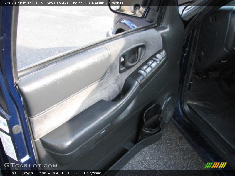 Indigo Blue Metallic / Graphite 2002 Chevrolet S10 LS Crew Cab 4x4