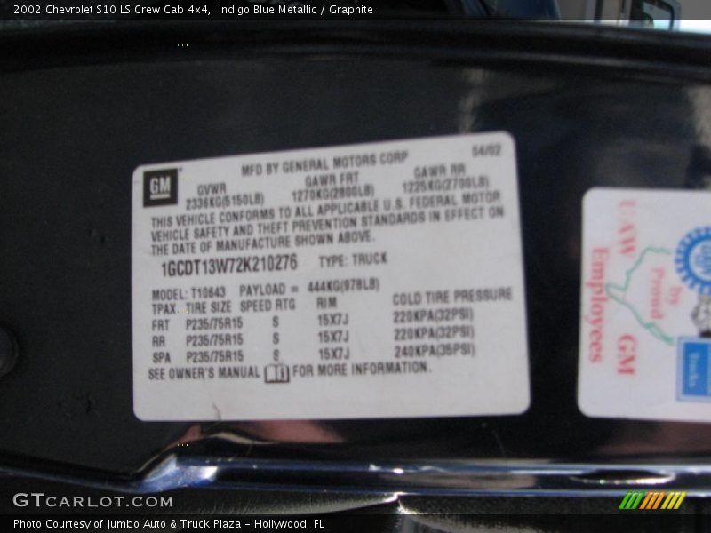 Indigo Blue Metallic / Graphite 2002 Chevrolet S10 LS Crew Cab 4x4