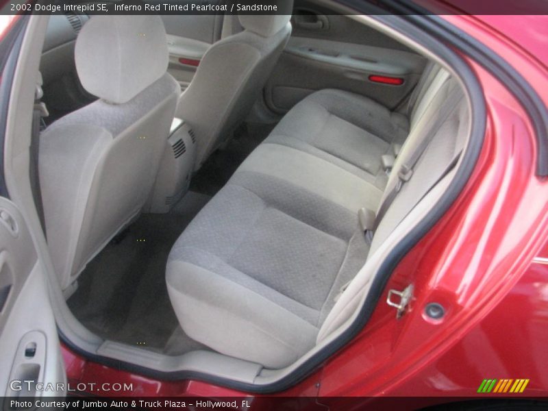  2002 Intrepid SE Sandstone Interior