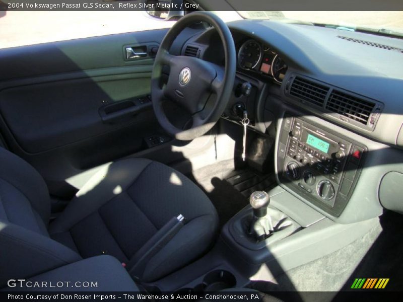 Reflex Silver Metallic / Grey 2004 Volkswagen Passat GLS Sedan