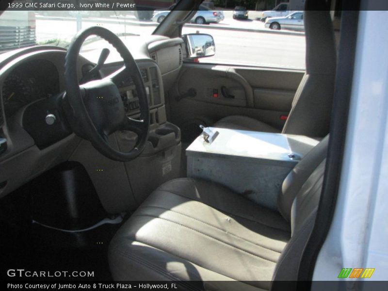 Ivory White / Pewter 1999 GMC Safari Cargo