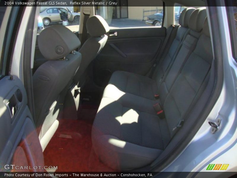 Reflex Silver Metallic / Grey 2004 Volkswagen Passat GLS Sedan
