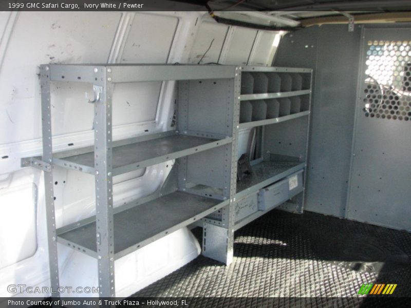 Ivory White / Pewter 1999 GMC Safari Cargo
