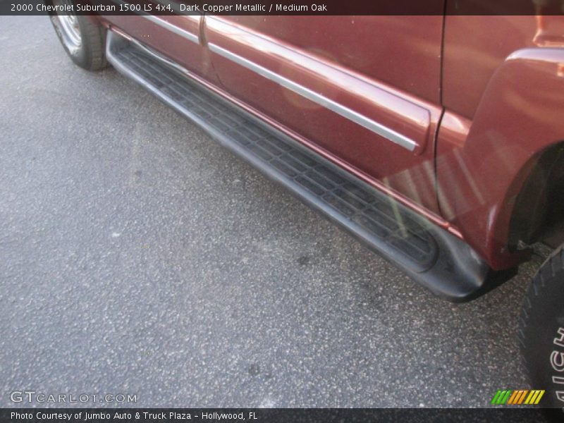 Dark Copper Metallic / Medium Oak 2000 Chevrolet Suburban 1500 LS 4x4