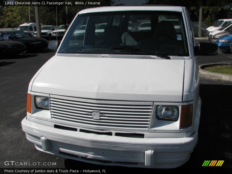 White / Neutral 1992 Chevrolet Astro CL Passenger Van