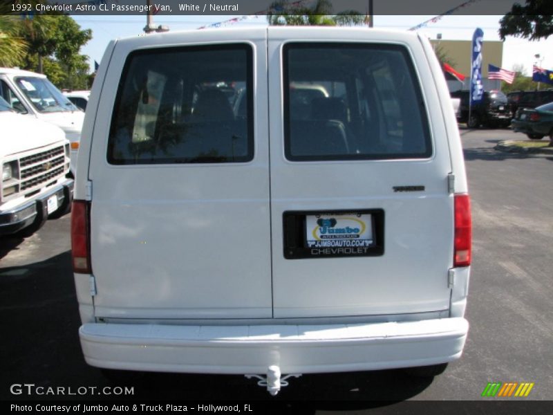 White / Neutral 1992 Chevrolet Astro CL Passenger Van