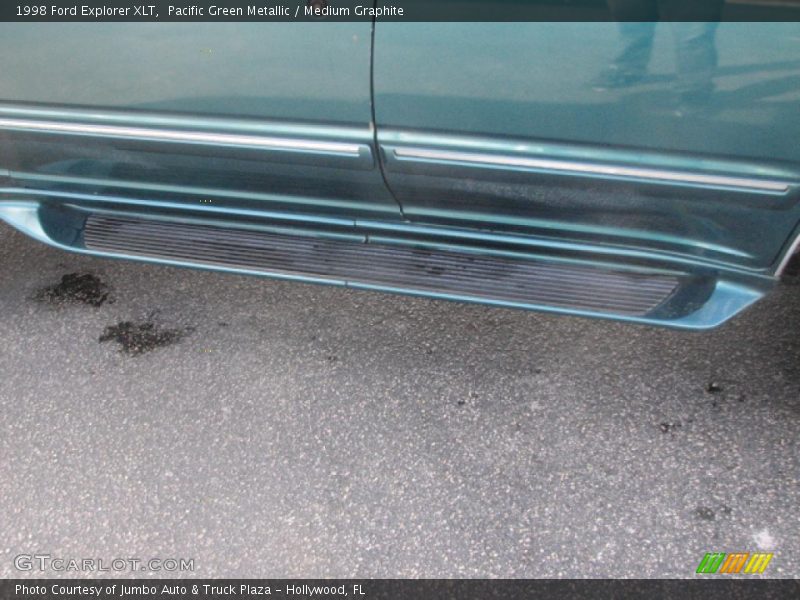 Pacific Green Metallic / Medium Graphite 1998 Ford Explorer XLT