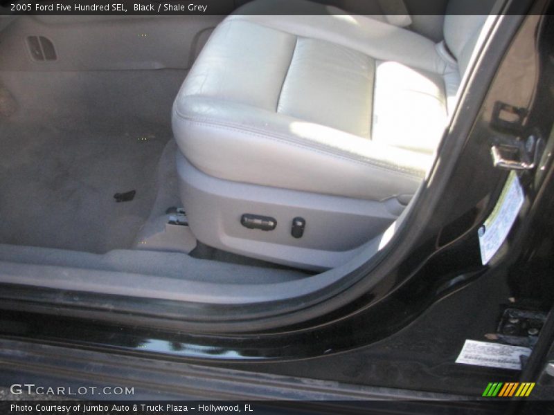 Black / Shale Grey 2005 Ford Five Hundred SEL