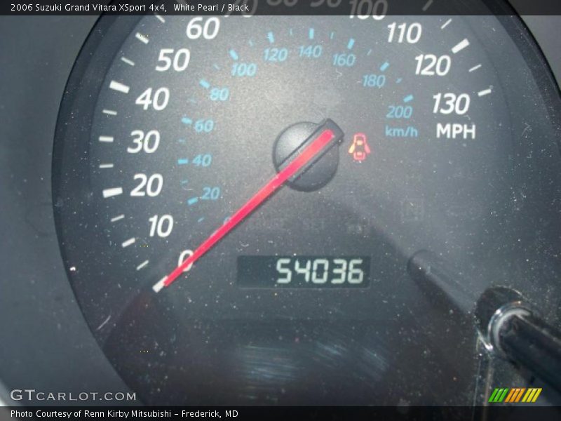 White Pearl / Black 2006 Suzuki Grand Vitara XSport 4x4