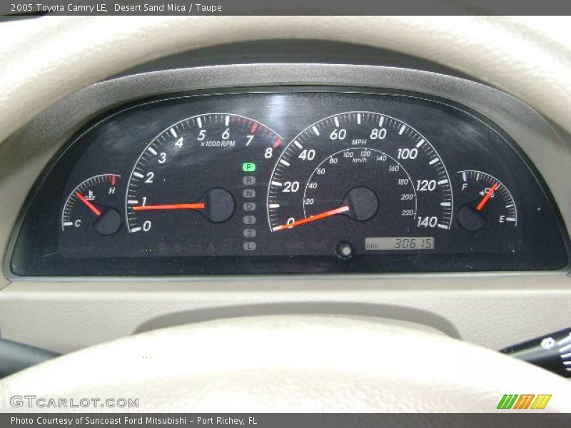Desert Sand Mica / Taupe 2005 Toyota Camry LE