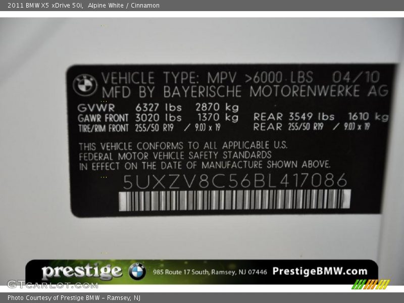 Alpine White / Cinnamon 2011 BMW X5 xDrive 50i
