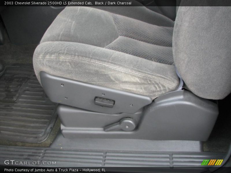 Black / Dark Charcoal 2003 Chevrolet Silverado 2500HD LS Extended Cab