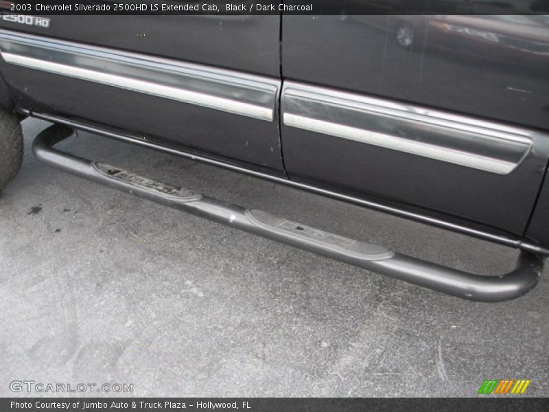 Black / Dark Charcoal 2003 Chevrolet Silverado 2500HD LS Extended Cab