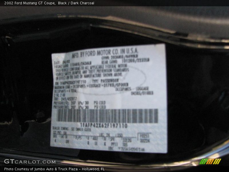 Black / Dark Charcoal 2002 Ford Mustang GT Coupe