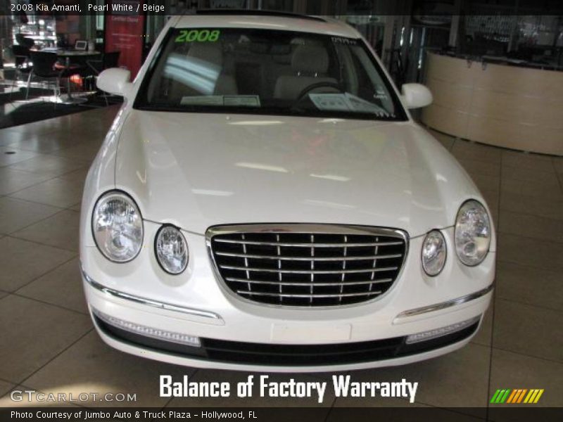 Pearl White / Beige 2008 Kia Amanti