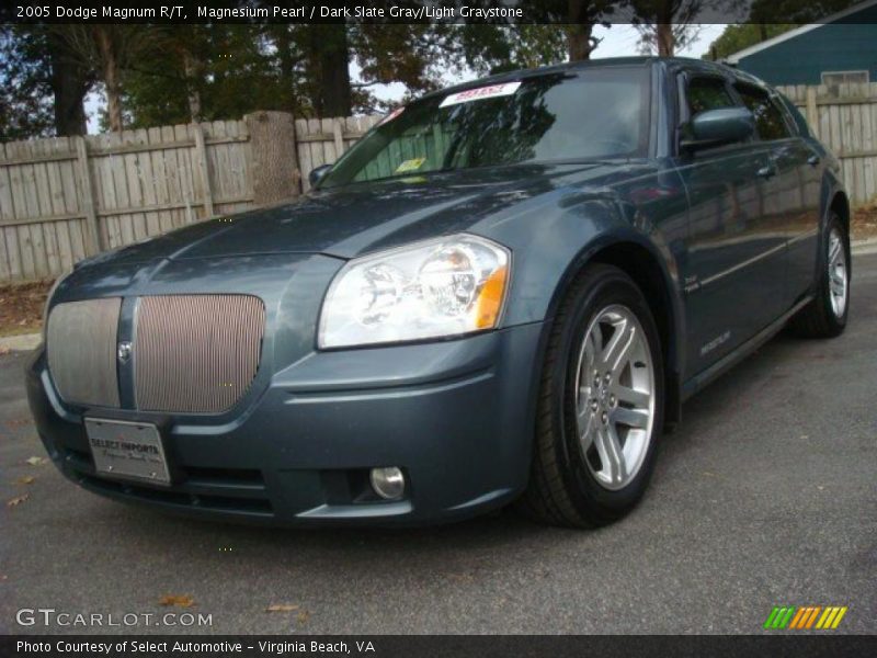 Magnesium Pearl / Dark Slate Gray/Light Graystone 2005 Dodge Magnum R/T