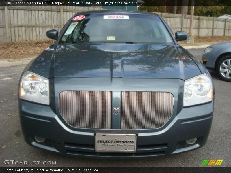 Magnesium Pearl / Dark Slate Gray/Light Graystone 2005 Dodge Magnum R/T