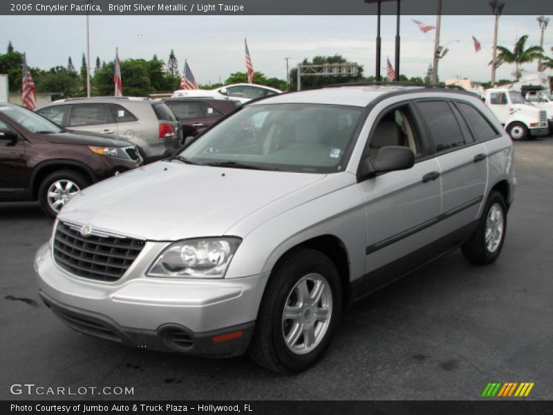 Bright Silver Metallic / Light Taupe 2006 Chrysler Pacifica