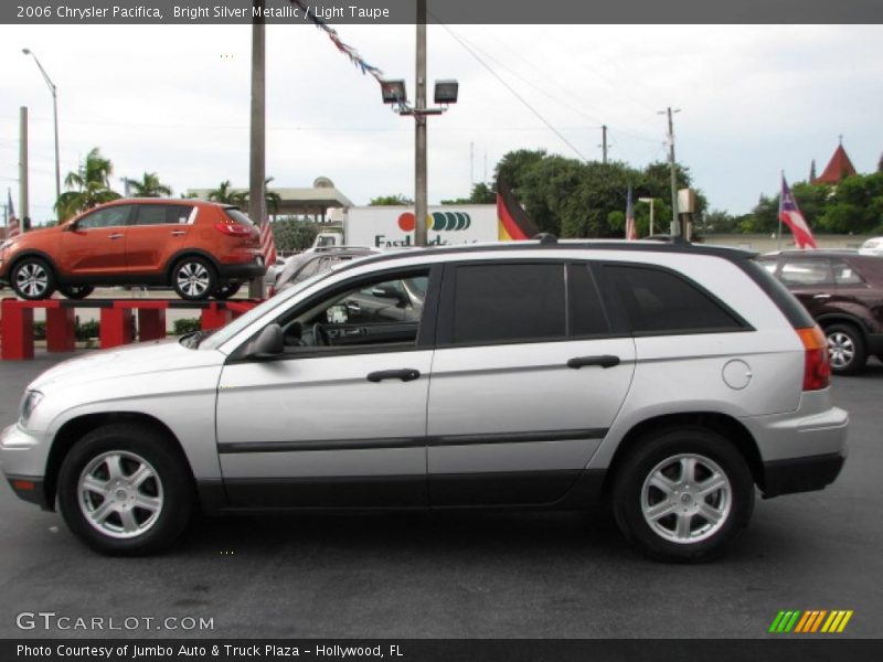 Bright Silver Metallic / Light Taupe 2006 Chrysler Pacifica