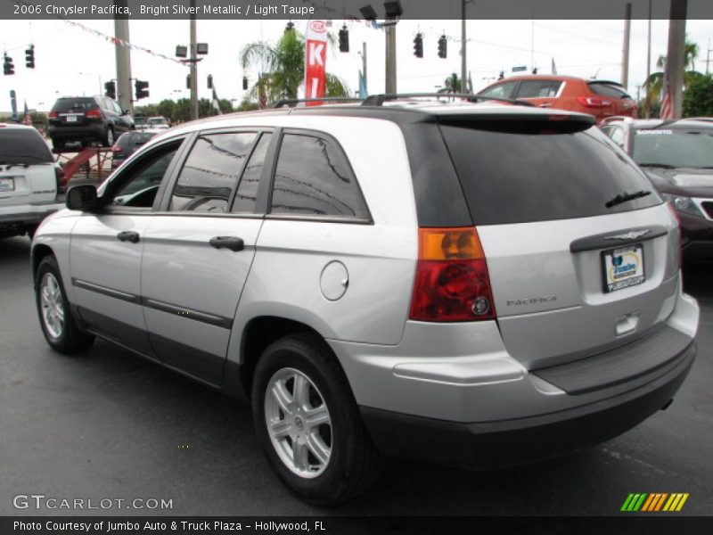Bright Silver Metallic / Light Taupe 2006 Chrysler Pacifica