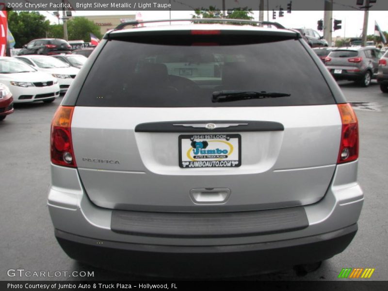 Bright Silver Metallic / Light Taupe 2006 Chrysler Pacifica