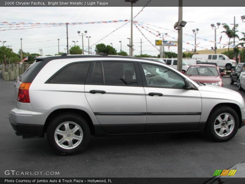 Bright Silver Metallic / Light Taupe 2006 Chrysler Pacifica