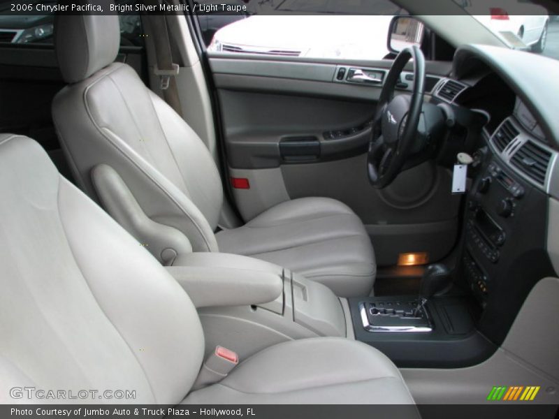 Bright Silver Metallic / Light Taupe 2006 Chrysler Pacifica