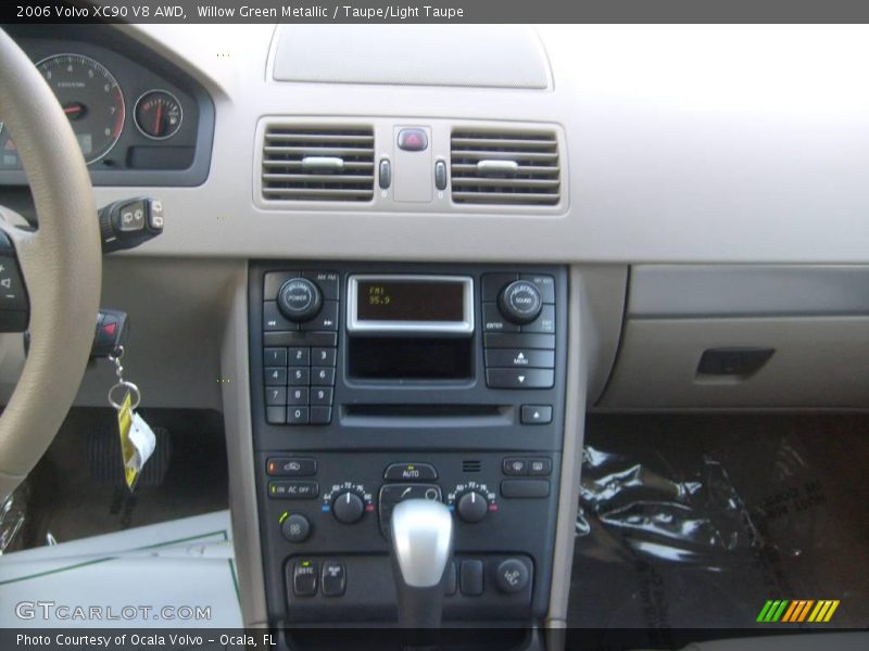 Willow Green Metallic / Taupe/Light Taupe 2006 Volvo XC90 V8 AWD