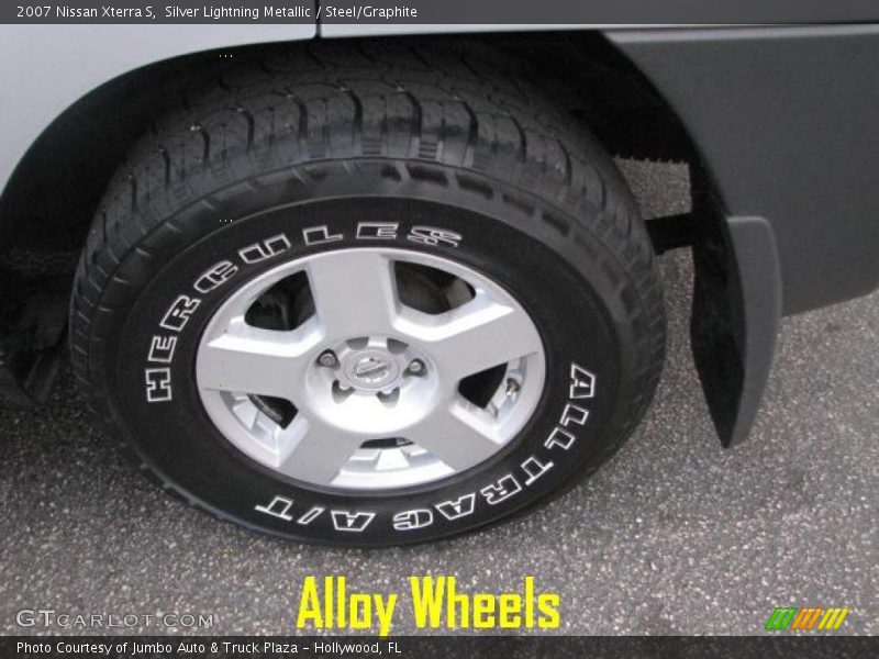 Silver Lightning Metallic / Steel/Graphite 2007 Nissan Xterra S