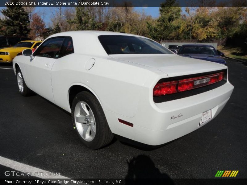 Stone White / Dark Slate Gray 2010 Dodge Challenger SE