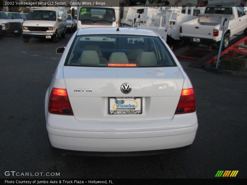 Candy White / Beige 2002 Volkswagen Jetta GLS Sedan