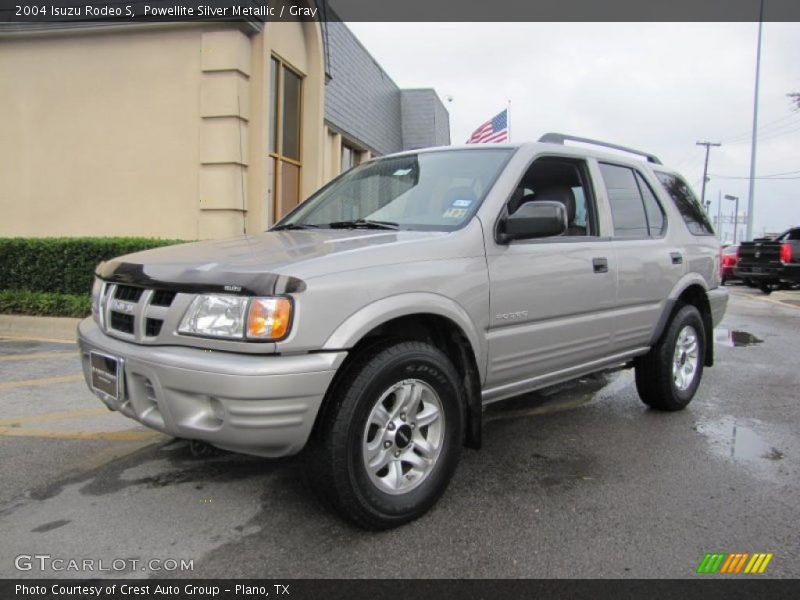 Front 3/4 View of 2004 Rodeo S