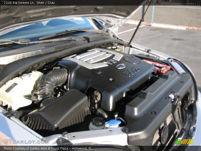 Silver / Gray 2006 Kia Sorento LX