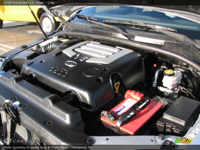 Silver / Gray 2006 Kia Sorento LX