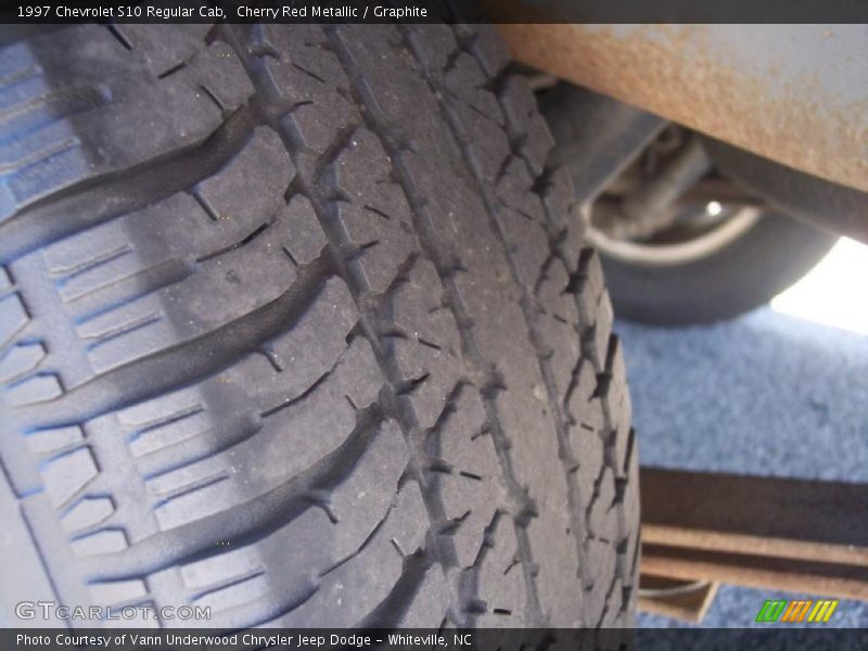 Cherry Red Metallic / Graphite 1997 Chevrolet S10 Regular Cab