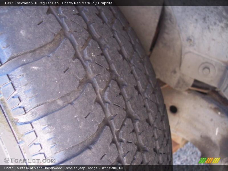 Cherry Red Metallic / Graphite 1997 Chevrolet S10 Regular Cab