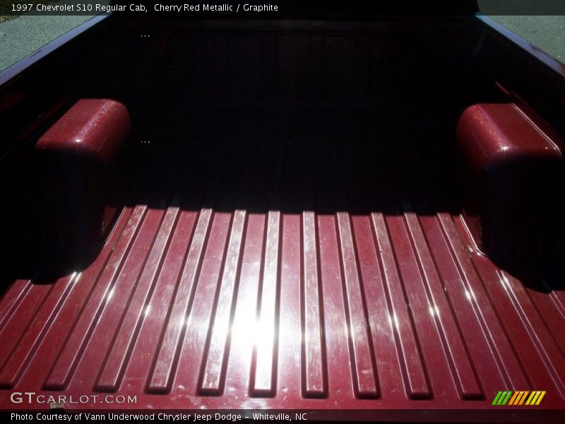 Cherry Red Metallic / Graphite 1997 Chevrolet S10 Regular Cab