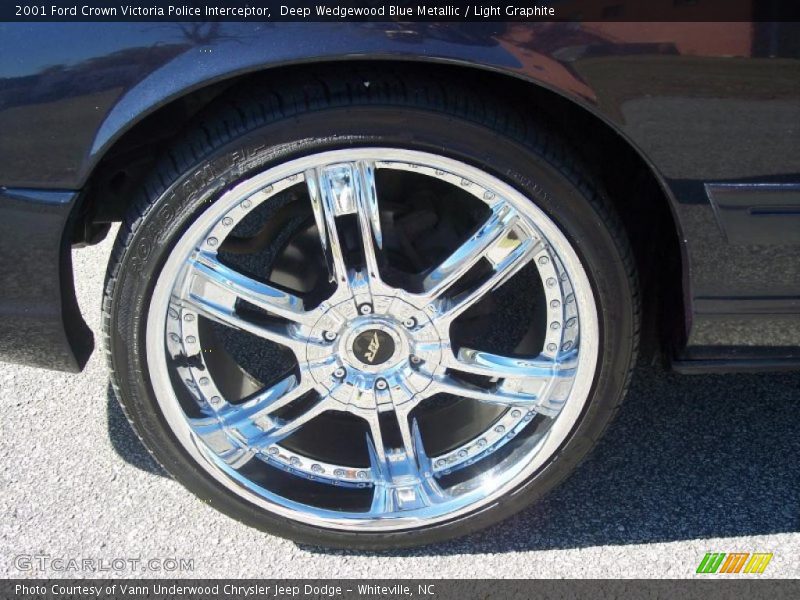 Custom Wheels of 2001 Crown Victoria Police Interceptor