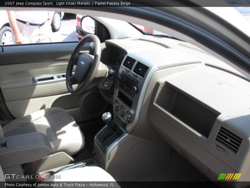 Light Khaki Metallic / Pastel Pebble Beige 2007 Jeep Compass Sport