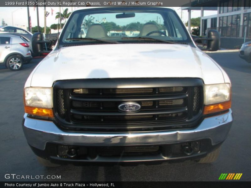 Oxford White / Medium Graphite 1999 Ford F350 Super Duty XL Regular Cab Chassis