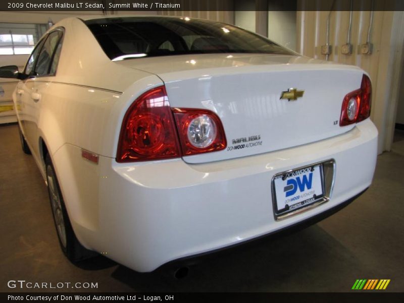 Summit White / Titanium 2009 Chevrolet Malibu LT Sedan