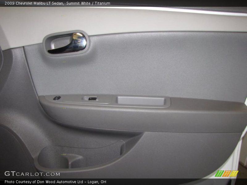 Summit White / Titanium 2009 Chevrolet Malibu LT Sedan